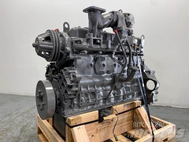 Komatsu SA6D110 发动机