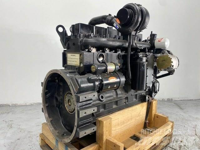 Komatsu SA6D114 发动机