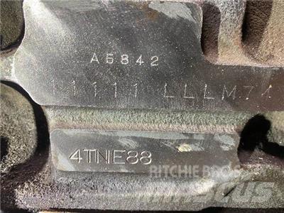 Yanmar 4TNE88 发动机