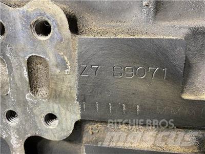 Yanmar 4TNV98T-ZXWTB 发动机