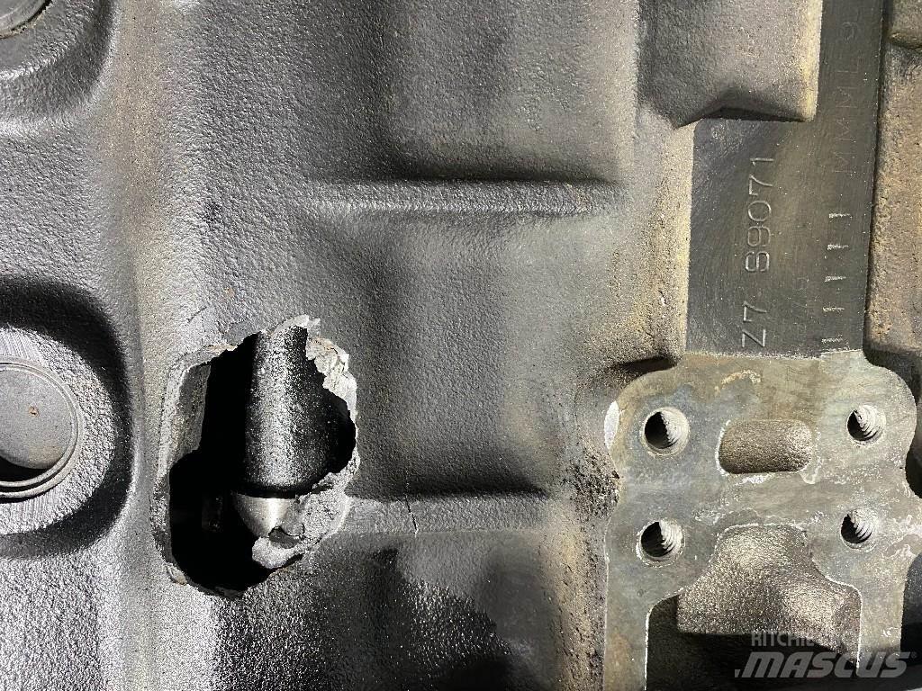 Yanmar 4TNV98T-ZXWTB 发动机