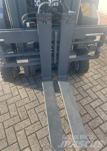 Combilift CBE 3000 侧卸式铲车