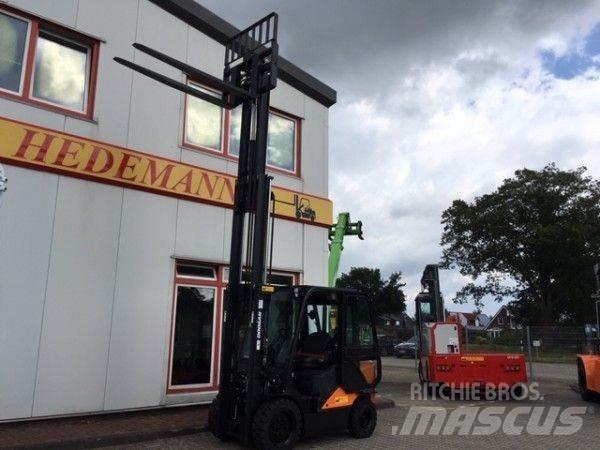 Doosan D30S-7 柴油叉车