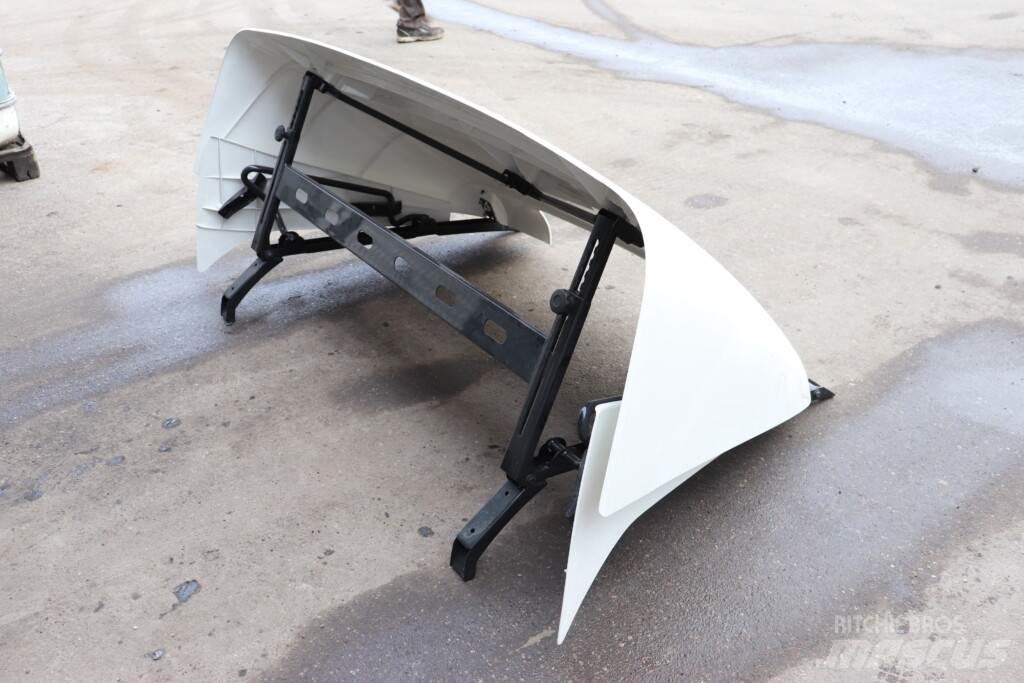 MAN TGS Tagspoiler 驾驶室与内部
