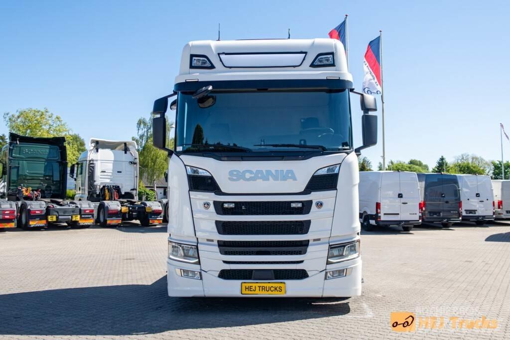 Scania R450 A6x2NB 牵引车