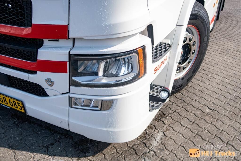 Scania R660 A6x2NB 牵引车