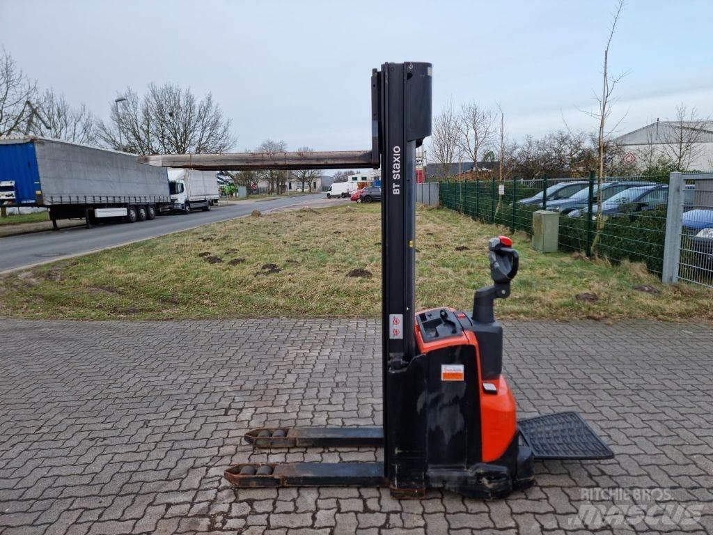 BT SWE120 手推堆垛车