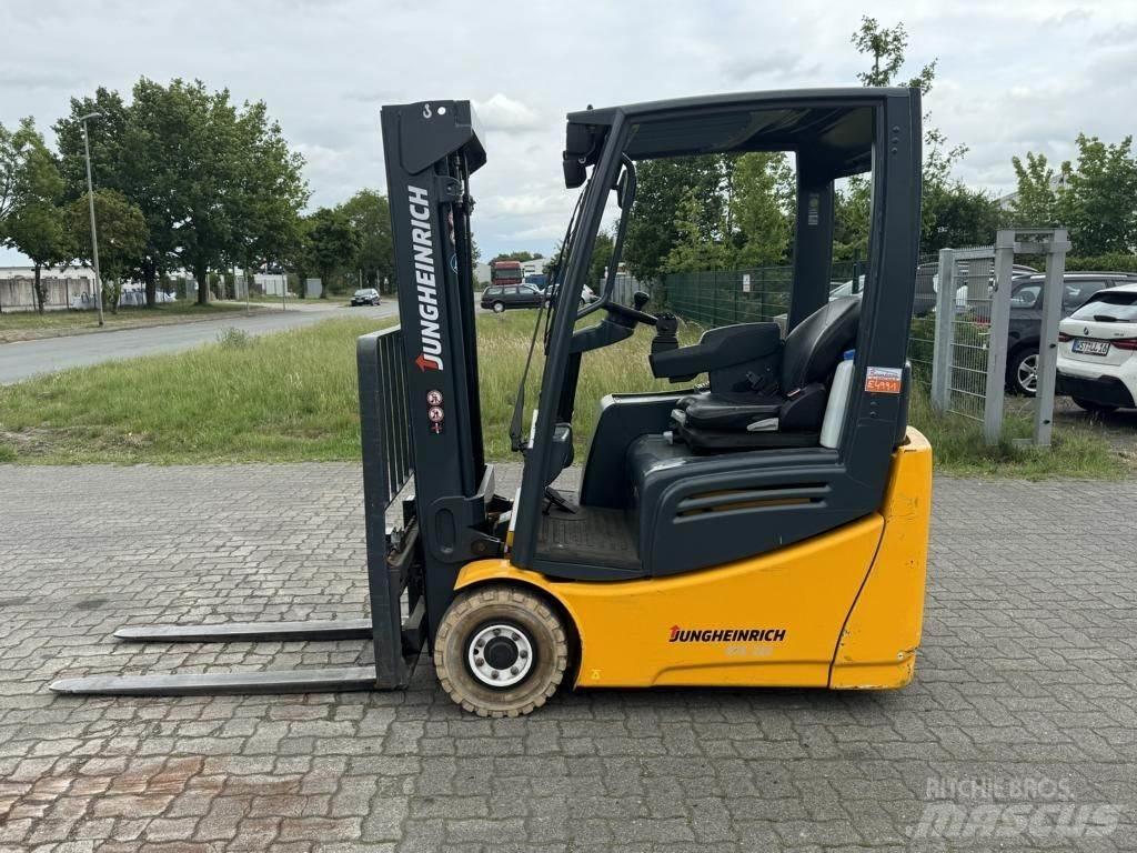 Jungheinrich EFG213 电动叉车