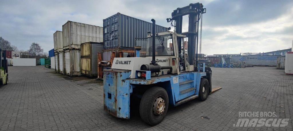Valmet TD1212S 柴油叉车
