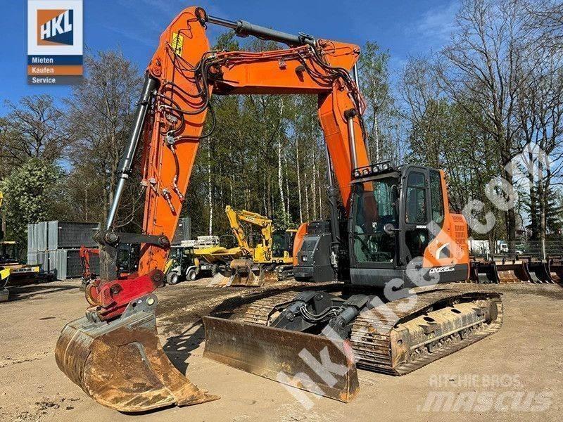 Doosan DX 235 LCR-5 履带挖掘机