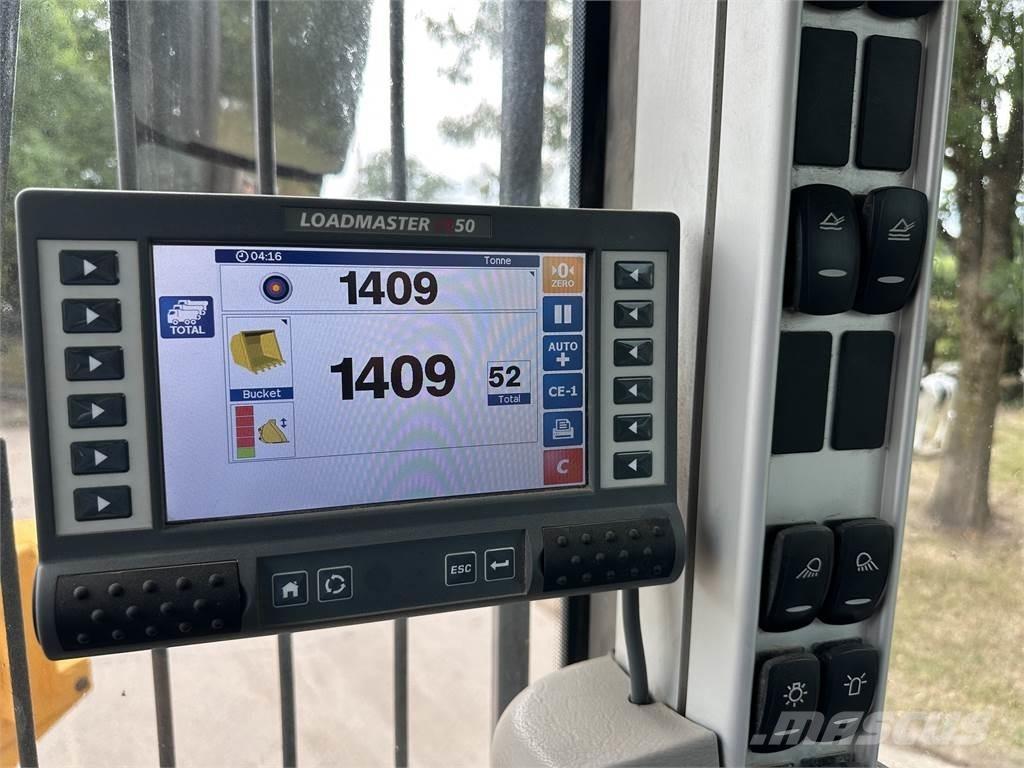 Volvo L70H 前装载和挖掘机
