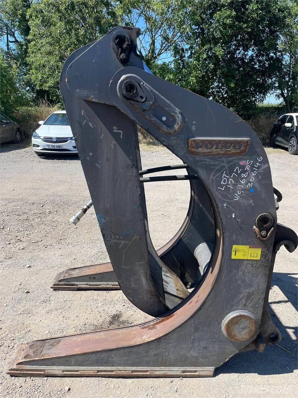 Volvo log grab 建筑机械-其他