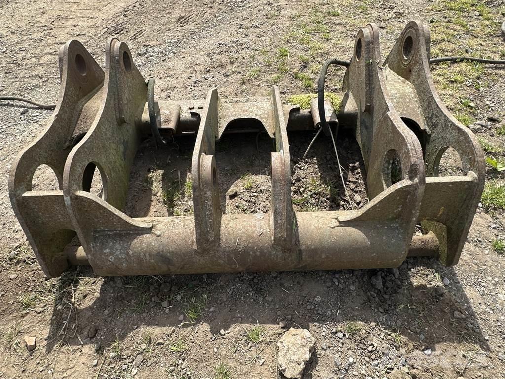 Volvo quick coupler 轮式装载机