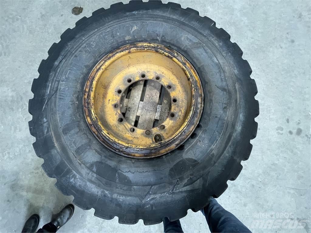  20.5xR25 Dæk på fælg 轮胎、车轮和轮圈
