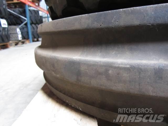  7.50-18 Goodyear dæk - 1 stk. 轮胎、车轮和轮圈