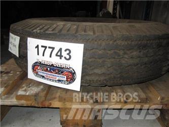  9.00-16 Goodyear dæk - 1 stk. 轮胎、车轮和轮圈