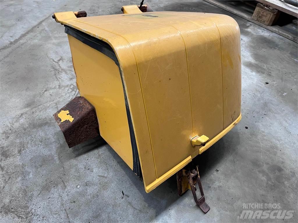  Batterikasse, Volvo L90E 其他组件