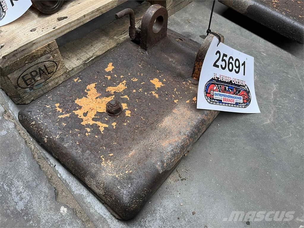 CASE 695SR støttefod 其他组件