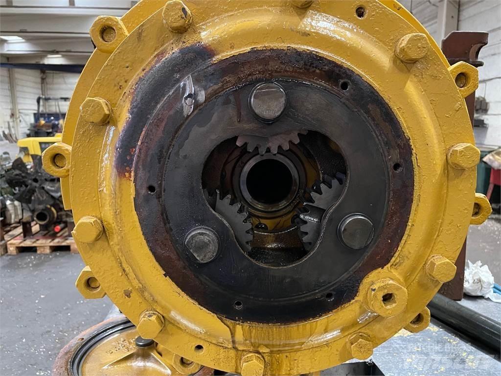 CAT 930 Front aksel 轴