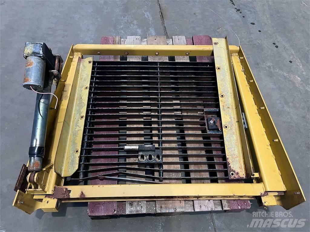 CAT 962GII Kølergrill 其他组件