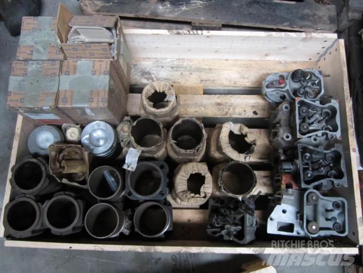Deutz 912 cylinder 发动机
