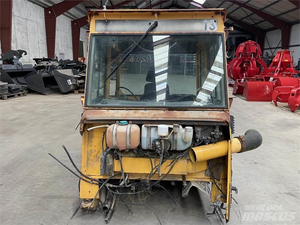  Førerhus ex. Volvo A25C 其他组件