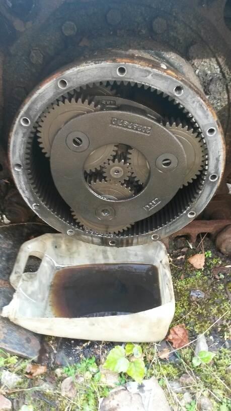 Hitachi EX120-S Køregear 传动装置