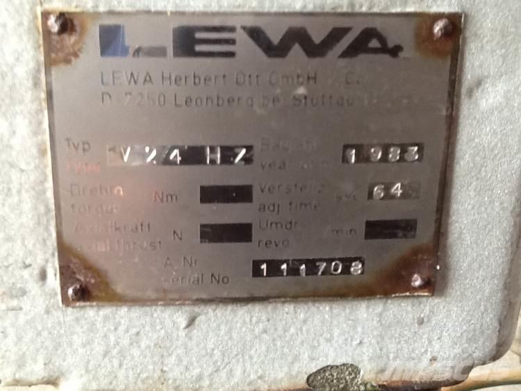 Lewa Type V24HZ pumpe 水泵