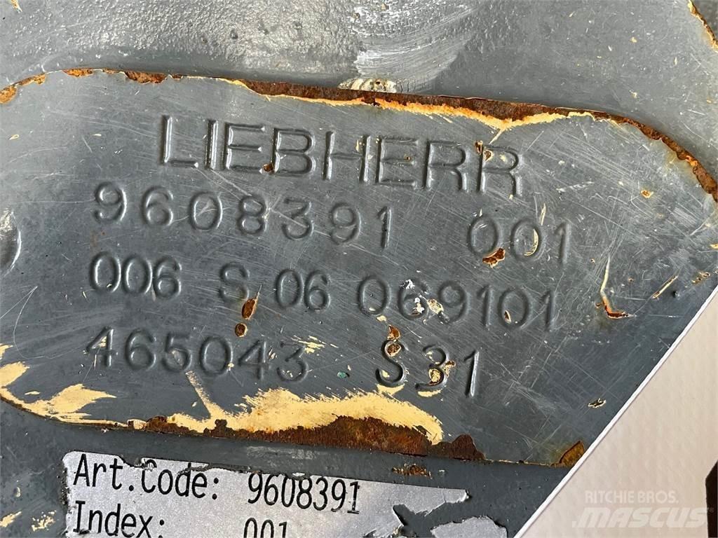 Liebherr L542 Link Arm 其他组件