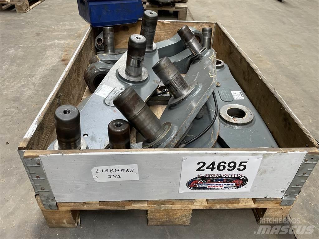 Liebherr L542 Link Arm 其他组件