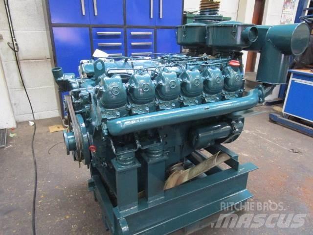 Mercedes-Benz V12 motor 发动机