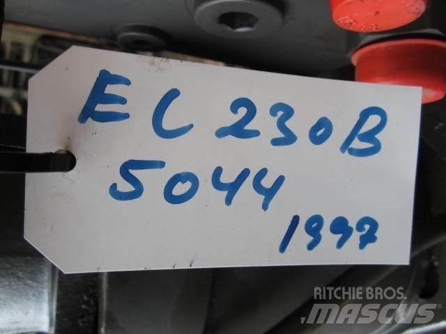Volvo 230B Krøjegear 建筑机械-其他