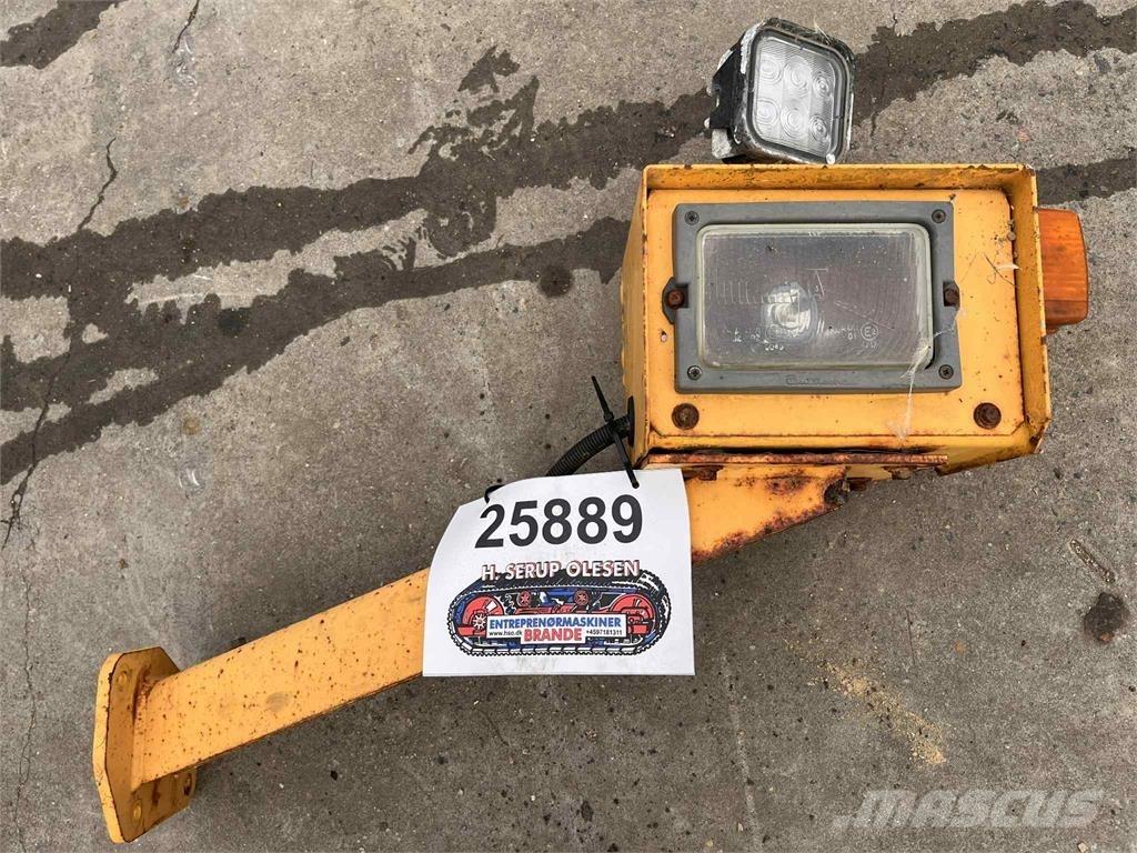 Volvo L220E frontlygte 电子设备