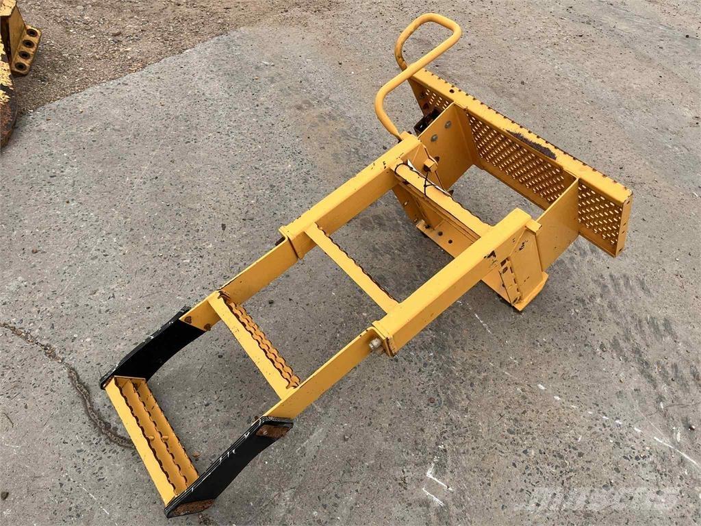 Volvo L220E trappe 其他组件
