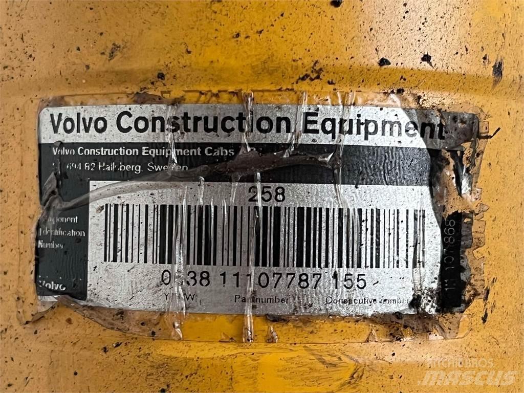 Volvo L90E styrecylinder 液压