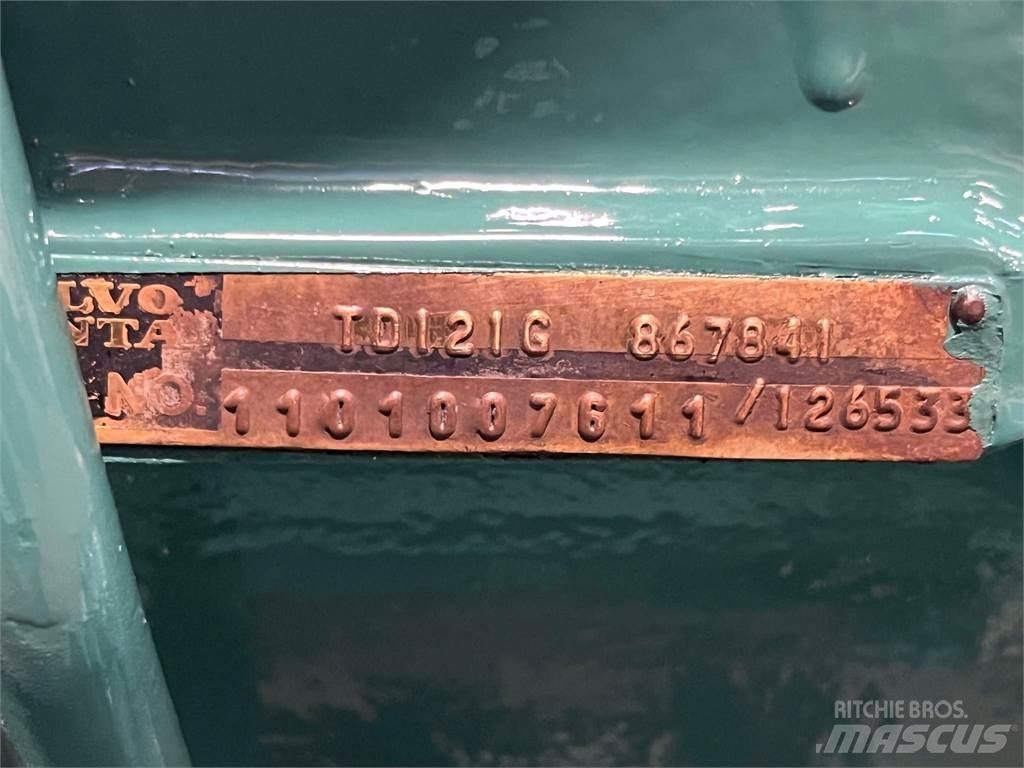 Volvo TD121G motor 发动机