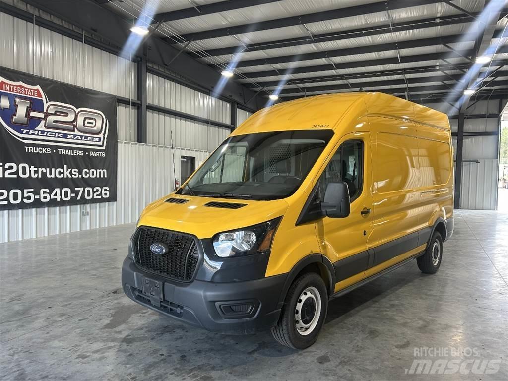 Ford Transit 250 皮卡车