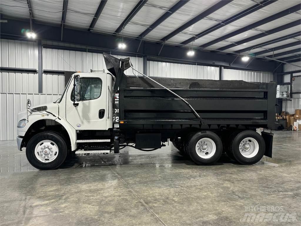 Freightliner M2 106 自卸式货车