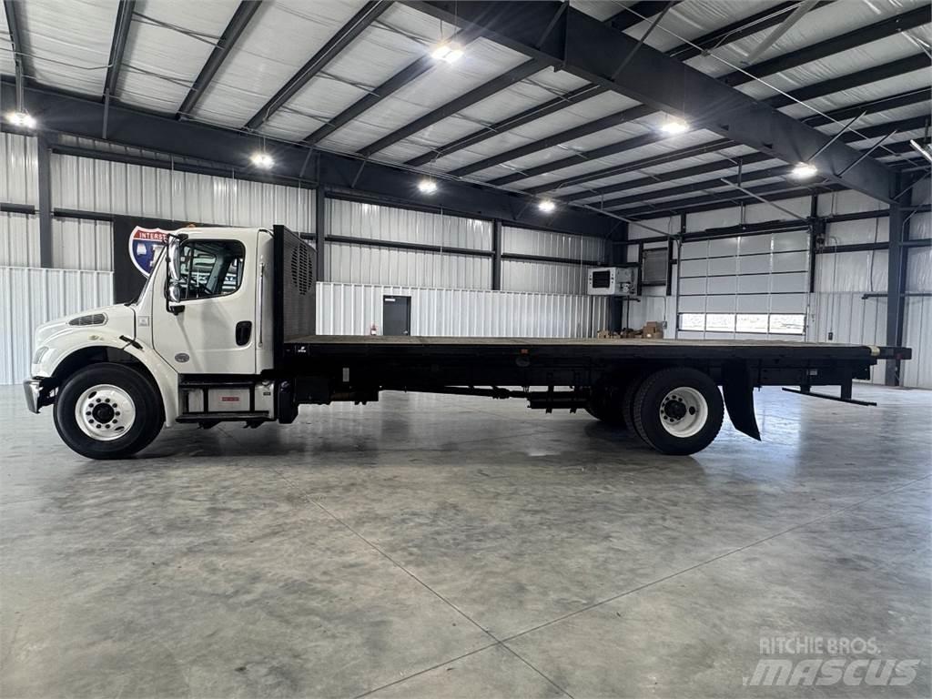 Freightliner M2 106 平板栏板货车