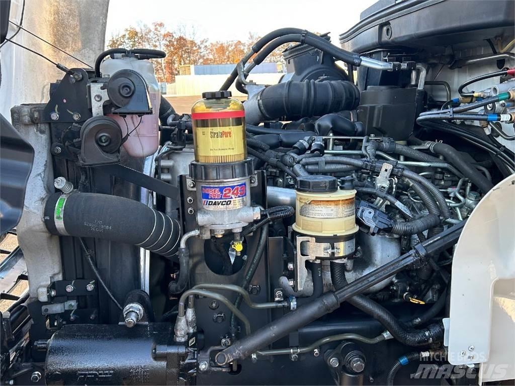 Hino 268 冷藏车