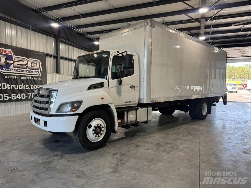 Hino 268A 厢式货车