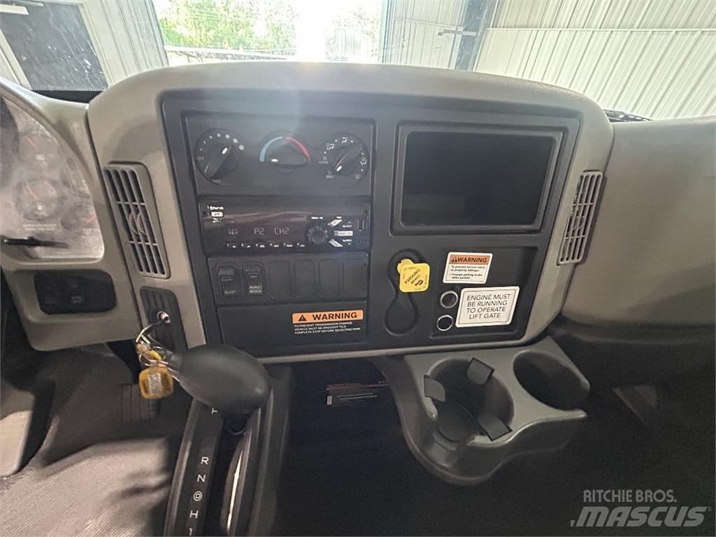 International 4300 厢式货车