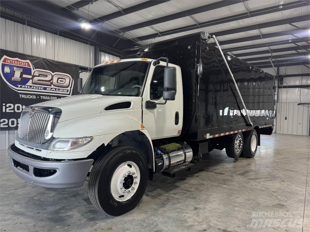 International MV607 自卸式货车