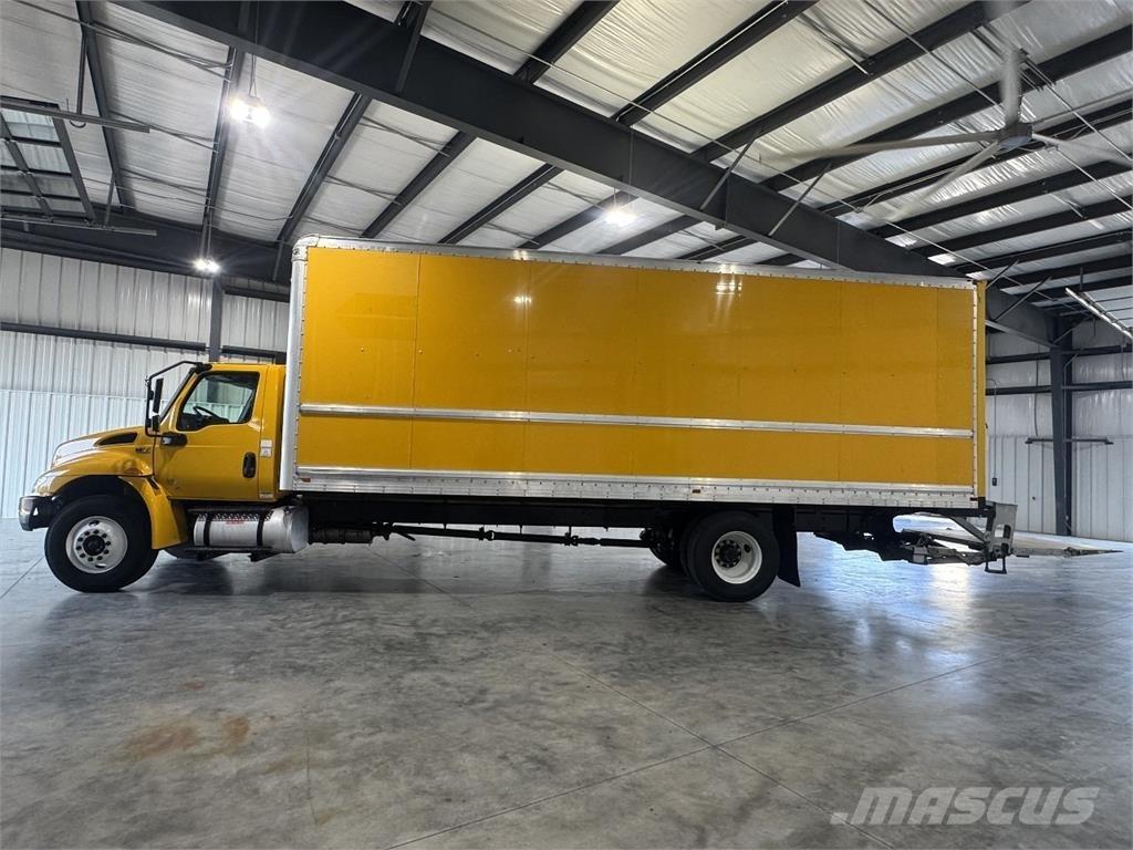 International MV607 厢式货车