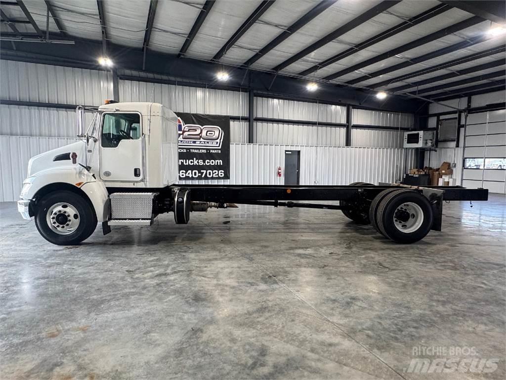 Kenworth T270 平板车