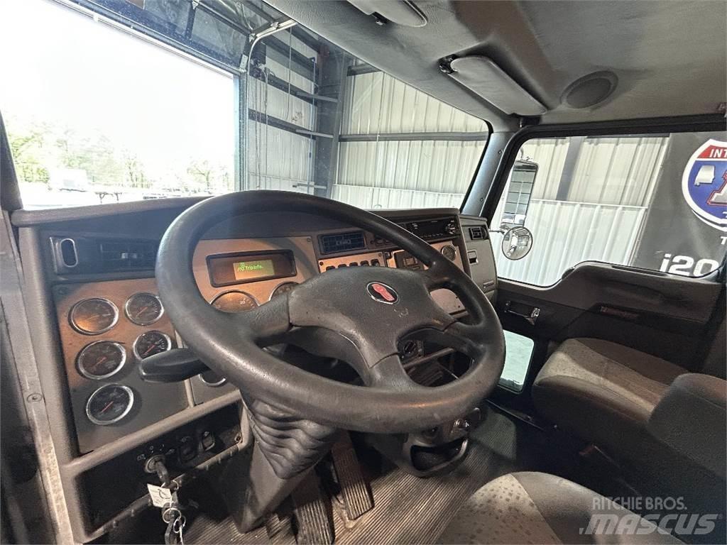 Kenworth T270 平板车