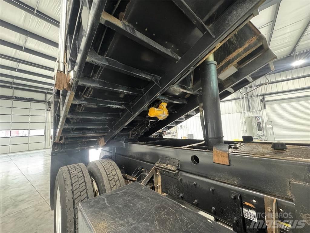 Kenworth T300 自卸式货车