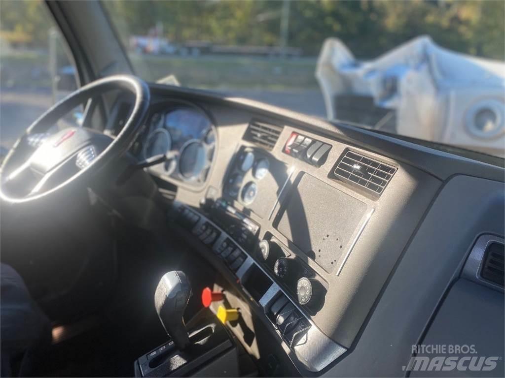 Kenworth T680 牵引车