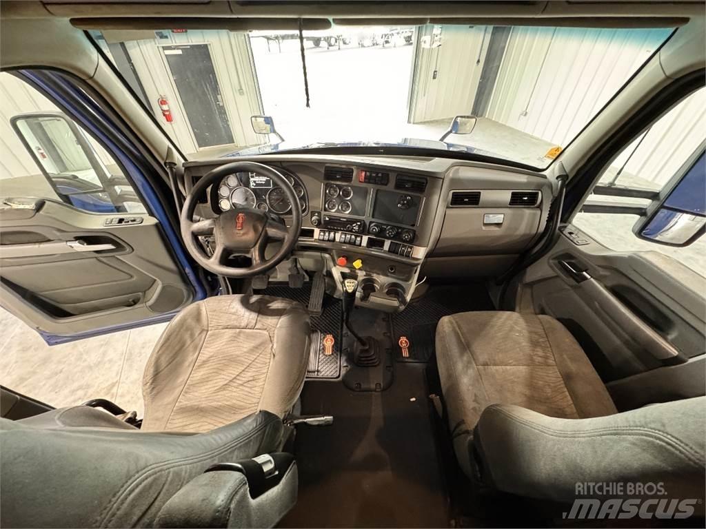 Kenworth T680 牵引车