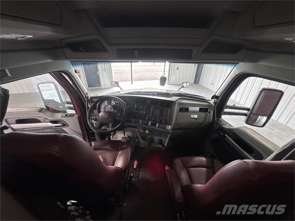 Kenworth T680 牵引车